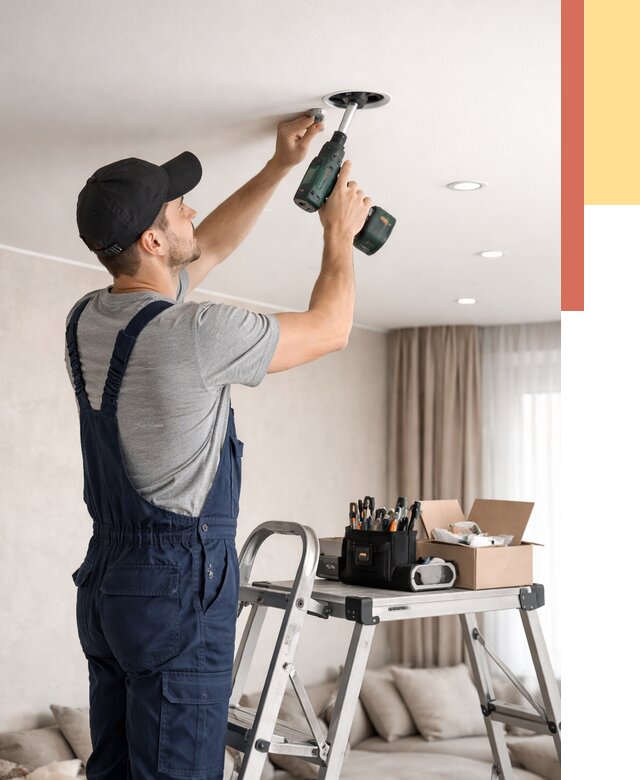 Установка и монтаж точечных светильников в натяжной потолок в Качканаре от 1846 руб. | ОТДЕЛОЧНИК-Кчк