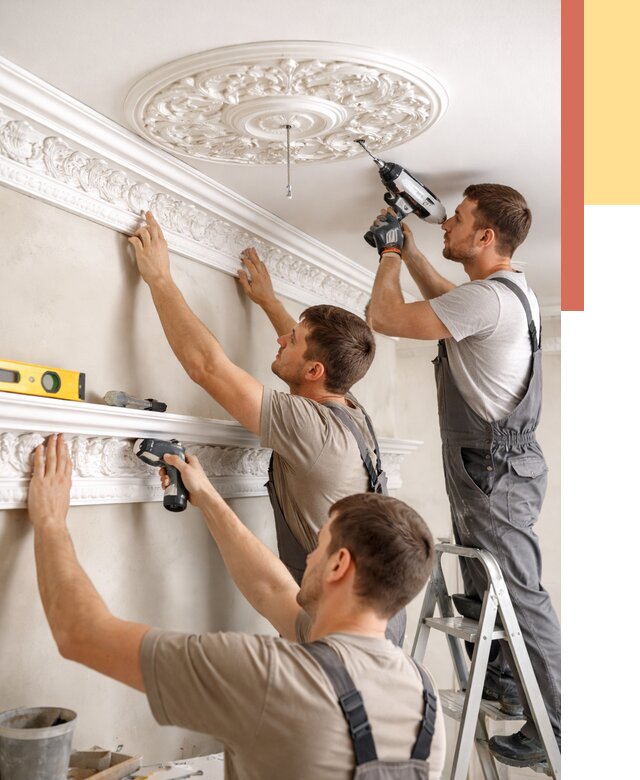 Монтаж лепнины на потолок в Качканаре от 3281 руб. быстро и недорого | ОТДЕЛОЧНИК-Кчк